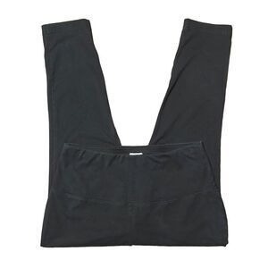 Chico’s Zenergy black cropped leggings stretch waist Chico’s size 1